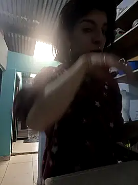 Ariell Kieran online show from December 16, 2025, 8:02 pm