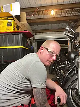 ClimbedCaelum online show from March 5, 2026, 2:52 am