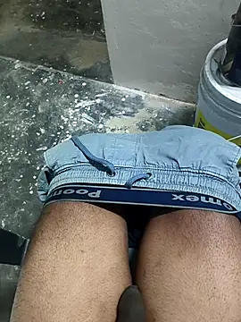 Snapshot of omni_333 chatting on February 5, 2026, 2:57 pm omni 333 online show from February 5, 2026, 2:57 pm