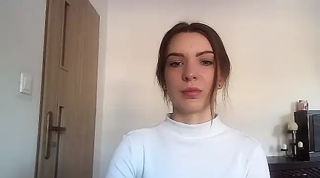 aurora lust online show from March 18, 2025, 7:44 am