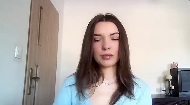 aurora lust online show from March 17, 2025, 7:35 am