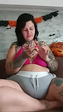 CannabisQueenn online show from October 30, 2025, 7:50 am