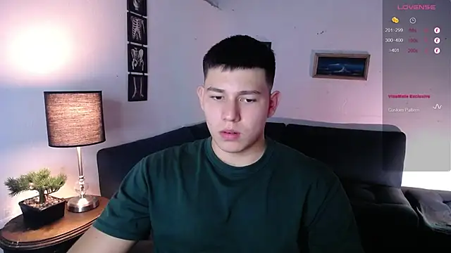 JamesCr  online show from February 11, 2026, 12:43 am