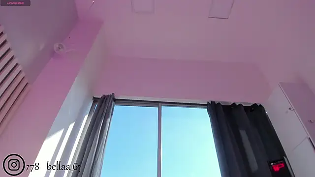 bella lovers  online show from September 10, 2025, 12:48 pm