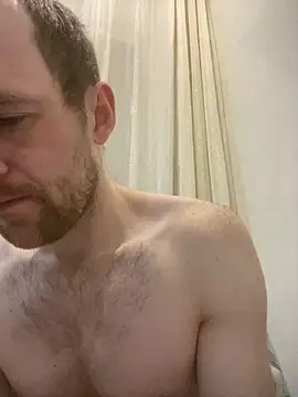 LynnAhNight online show from March 2, 2026, 3:07 am