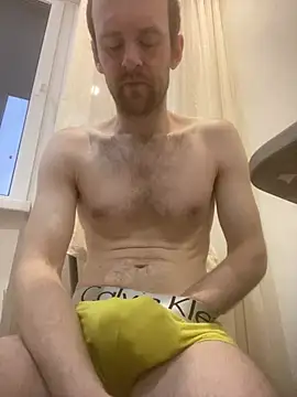 LynnAhNight online show from March 27, 2026, 3:15 am