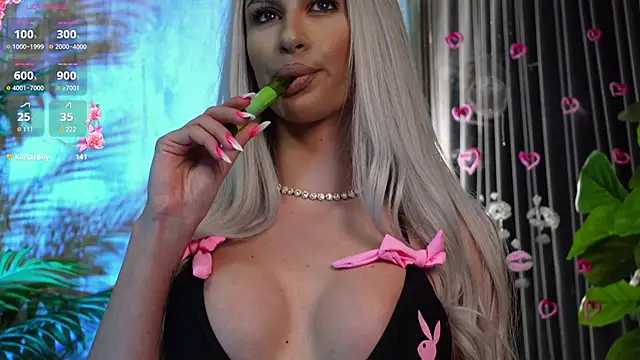 KarlaBart online show from November 5, 2025, 8:12 pm