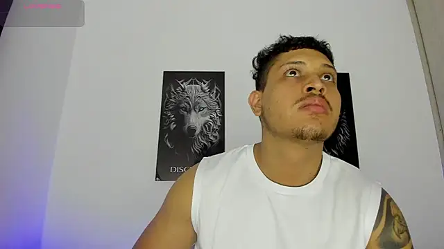 Snapshot of JohanSmith chatting on January 19, 2026, 12:25 am JohanSmith online show from January 19, 2026, 12:25 am