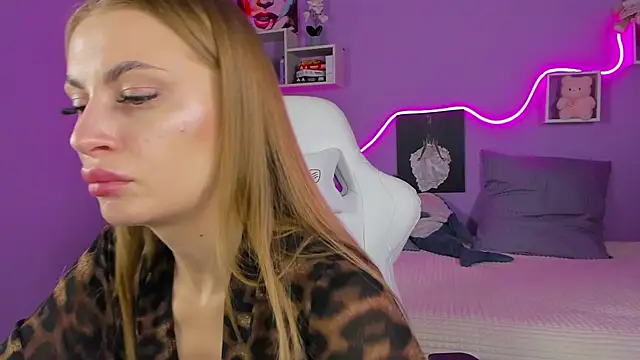 AnitaLamb online show from February 28, 2025, 5:04 am