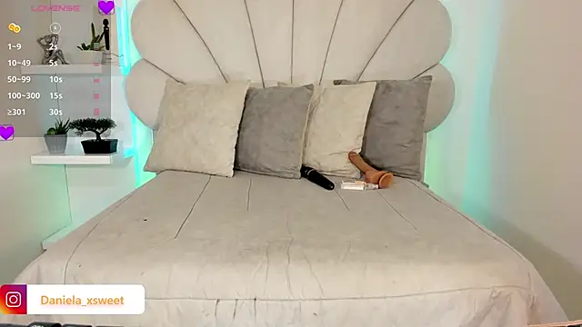 Danielaangelina online show from March 28, 2026, 5:52 am