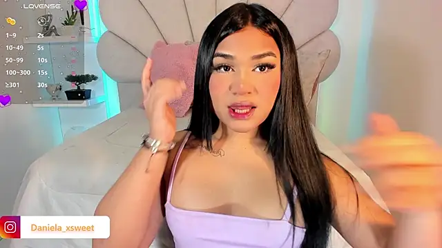 Danielaangelina online show from October 3, 2025, 6:37 am