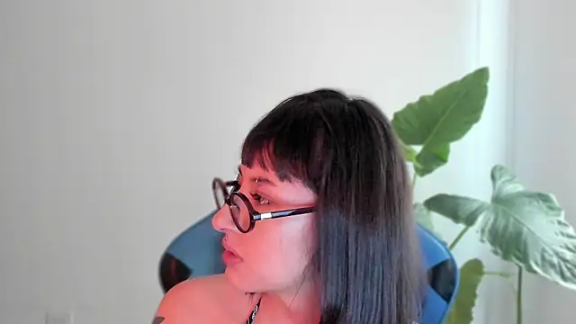 Snapshot of ggor4w33 chatting on September 11, 2025, 6:19 pm ggor4w33 online show from September 11, 2025, 6:19 pm