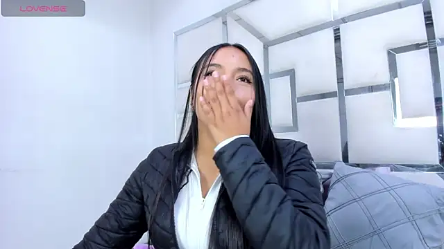 ZoeWan69 online show from March 4, 2026, 2:14 pm