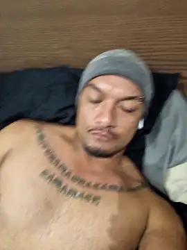 Hbig121 online show from April 28, 2026, 1:04 pm