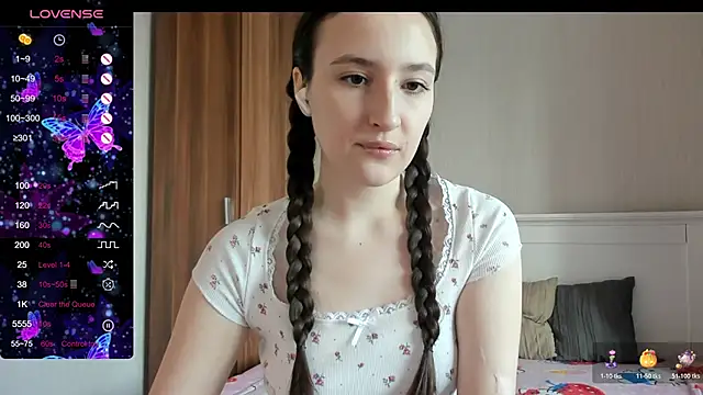 Cute  Nana online show from October 22, 2025, 6:02 am