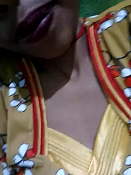 Miss triha online show from October 31, 2025, 11:44 pm