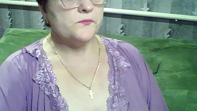 ElzaJewel online show from March 9, 2026, 6:33 pm