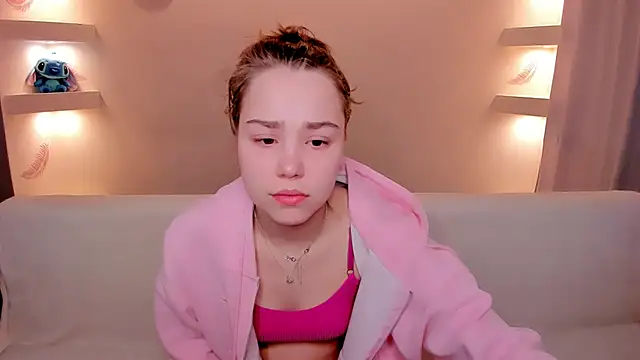 YourMegan online show from November 5, 2025, 7:28 pm