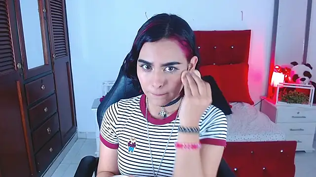 veronica luar online show from December 4, 2025, 4:22 am