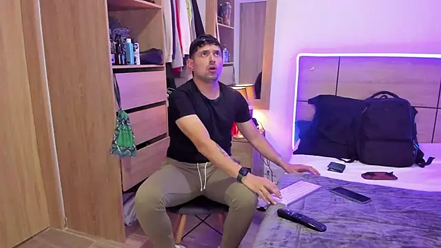 ILoveNYStyle online show from March 19, 2025, 7:49 pm