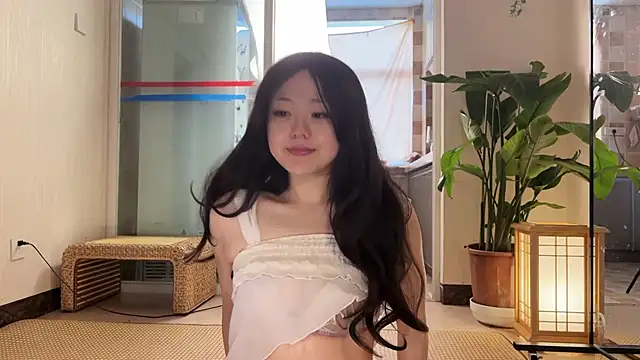 nanaliu6 online show from November 14, 2025, 1:53 am