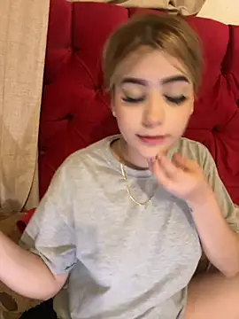 akirahattori online show from November 18, 2025, 4:16 am