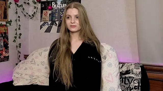 PrudenceCannon online show from February 8, 2025, 9:56 am