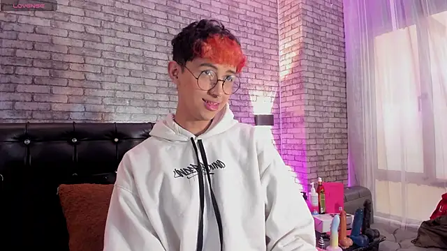 Snapshot of Allen_Starck chatting on February 23, 2026, 7:58 pm Allen Starck online show from February 23, 2026, 7:58 pm