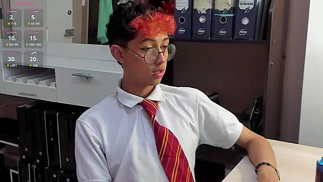 Snapshot of Allen_Starck chatting on February 20, 2026, 7:27 pm Allen Starck online show from February 20, 2026, 7:27 pm