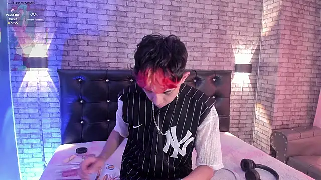 Snapshot of Allen_Starck chatting on February 9, 2026, 4:49 pm Allen Starck online show from February 9, 2026, 4:49 pm