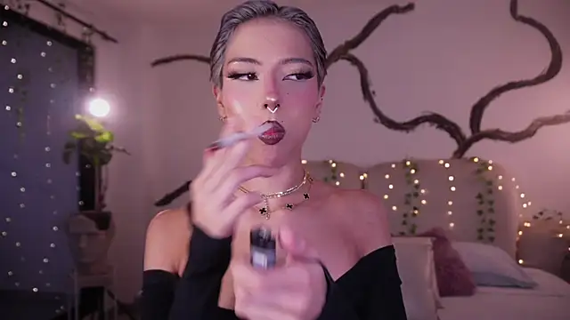 soidai miiu online show from October 24, 2025, 9:58 pm