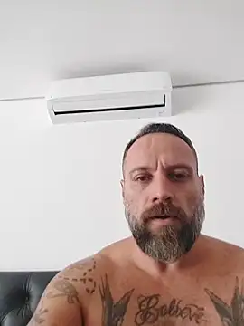 musclewolf41jundiai online show from April 18, 2026, 12:51 pm