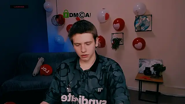 Snapshot of jimmie_hot chatting on February 19, 2025, 7:48 pm jimmie hot online show from February 19, 2025, 7:48 pm