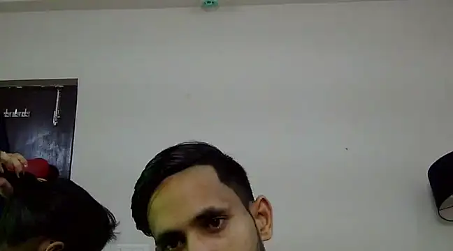 Snapshot of Queen_Couple chatting on February 21, 2025, 5:31 pm Queen Couple online show from February 21, 2025, 5:31 pm