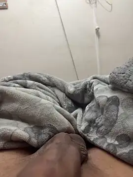 yeiyei oficial online show from March 8, 2026, 10:51 am