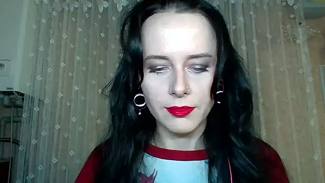 Snapshot of LuminousLady chatting on December 16, 2025, 6:01 pm LuminousLady online show from December 16, 2025, 6:01 pm