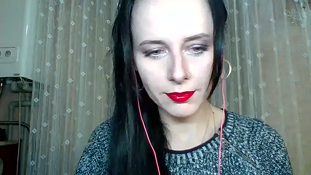 Snapshot of LuminousLady chatting on December 19, 2025, 6:21 pm LuminousLady online show from December 19, 2025, 6:21 pm