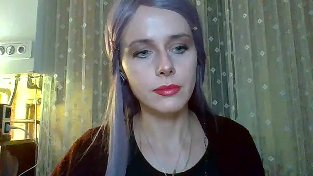 Snapshot of LuminousLady chatting on March 4, 2025, 9:22 pm LuminousLady online show from March 4, 2025, 9:22 pm