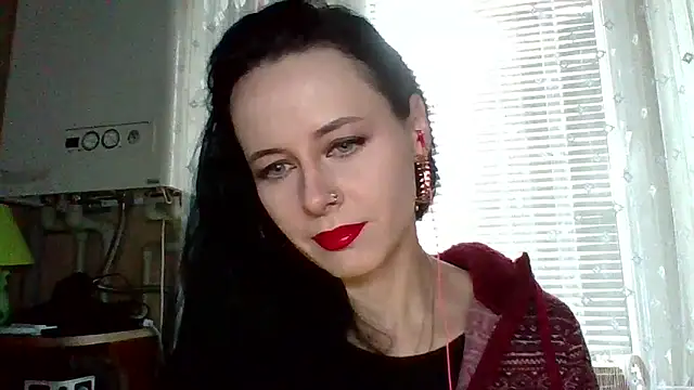 Snapshot of LuminousLady chatting on November 11, 2025, 12:22 pm LuminousLady online show from November 11, 2025, 12:22 pm