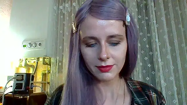 Snapshot of LuminousLady chatting on March 12, 2025, 10:07 pm LuminousLady online show from March 12, 2025, 10:07 pm