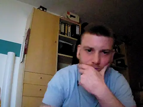 Foxtrott 242 online show from November 23, 2025, 1:37 am