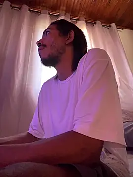 Mineirinho043 online show from April 12, 2026, 3:15 pm