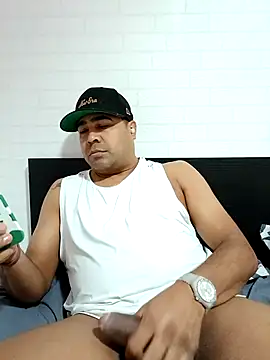 Snapshot of xhoco14 chatting on February 25, 2025, 6:58 am xhoco14 online show from February 25, 2025, 6:58 am