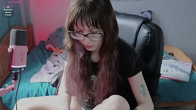 lissaros online show from April 20, 2026, 5:10 am