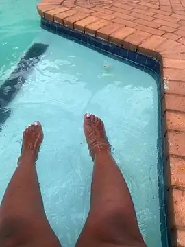 Cuddle Bear online show from January 14, 2026, 7:34 am