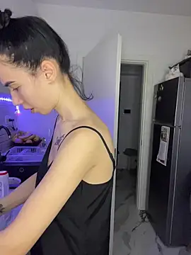 Celine Roxelle online show from January 9, 2026, 4:25 pm