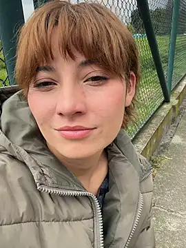 Maggie Geller online show from December 5, 2025, 6:06 pm