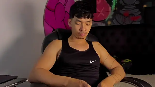 ISAAC CRYSTON online show from October 29, 2025, 7:35 pm