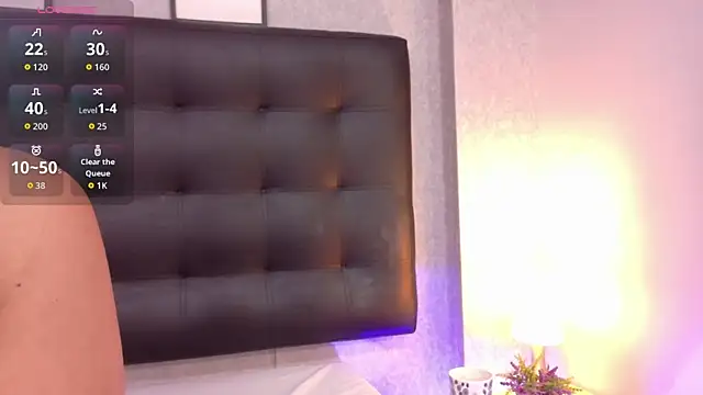 MarianaGiiiL online show from December 17, 2025, 12:21 pm