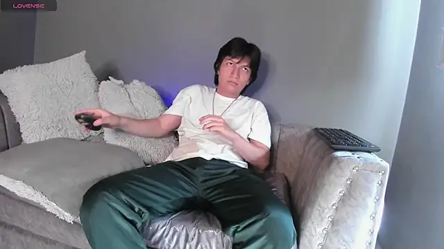 Snapshot of Golden-Boyy chatting on March 1, 2025, 2:55 pm Golden-Boyy online show from March 1, 2025, 2:55 pm